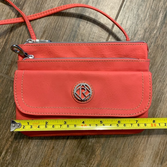 🌺Relic Mini Crossbody🌺 - Picture 3 of 7